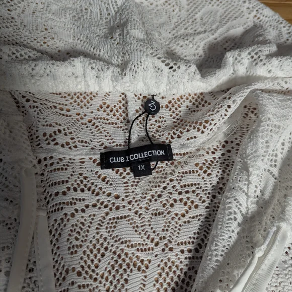 Club Z Collection Lace Hooded Poncho - Picture 4 of 8